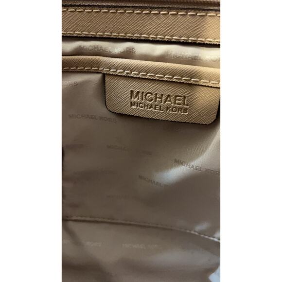 Michael Kors Jet Set Tote Bag - Top Zip Beige Tone Women's Bag - Picture 7 of 13